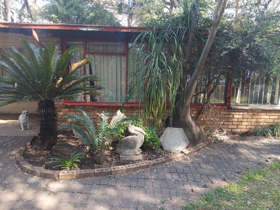 7 Bedroom Property for Sale in Waterkloof A H North West